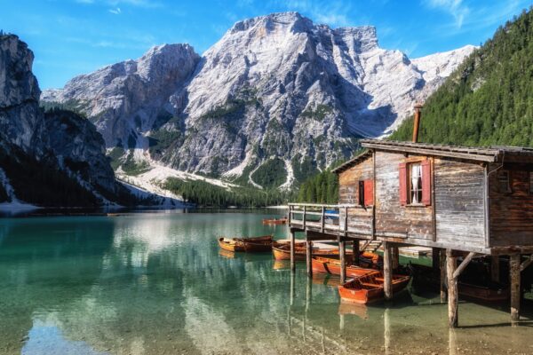 lago di braies scaled - Garattini Viaggi
